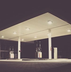 ATENCIÓN AL CLIENTE Y VENTA EN ESTACIONES DE SERVICIO