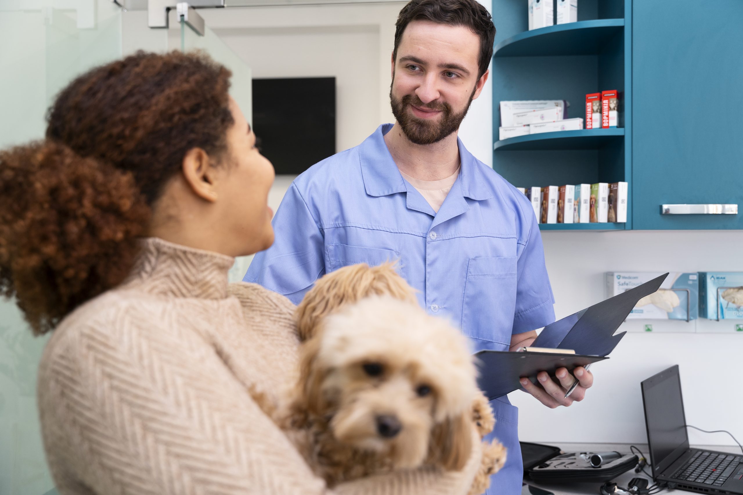 Administrativo-Recepcionista en Clínicas Veterinarias