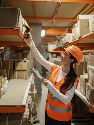 MEJORA DE GESTIÓN DE STOCKS Y BENEFICIOS EN EL COMERCIO