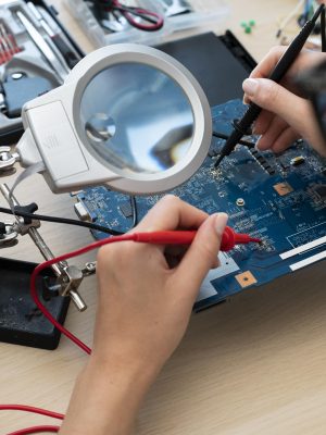 Técnico en Electrónica y Microelectrónica aplicada a la Informática y Microinformática